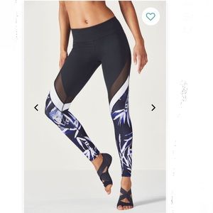 Fabletics- Brogran Mesh Legging